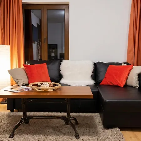 Cosy In With Mountain View - 60 M² Daire *